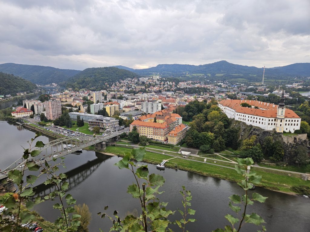 Pastyrska Stena widok na zamek decin
